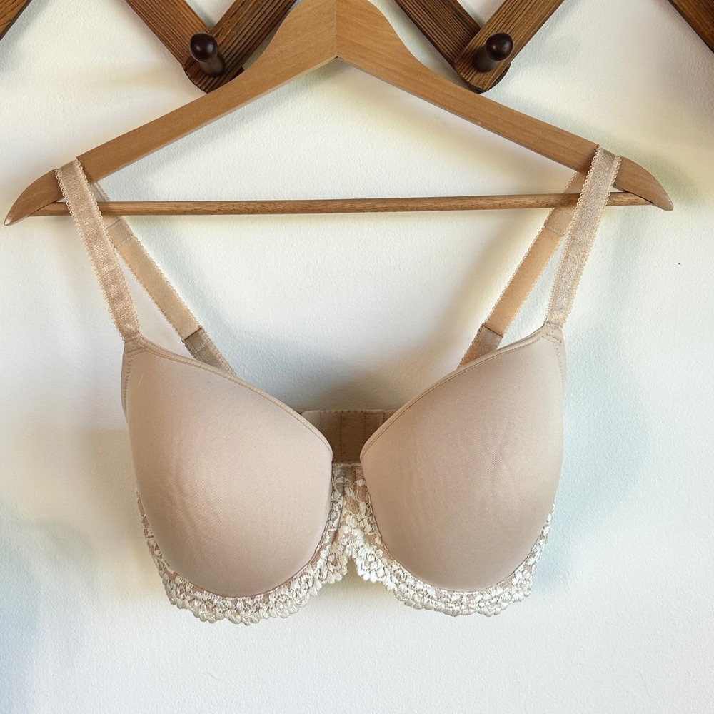Wacoal Beige Lace Trim Underwire T-Shirt Bra with Adjustable Straps Neutral